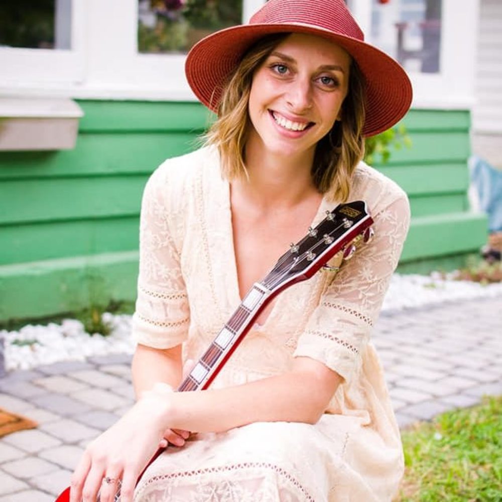 Meet your Posher, Laura